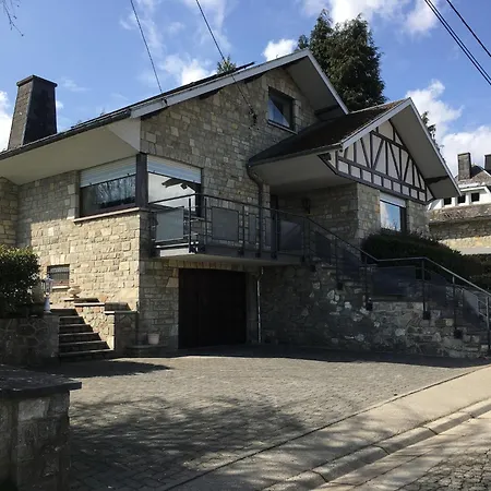 Retreat Near Forest, Cleaning Included Feriehus
